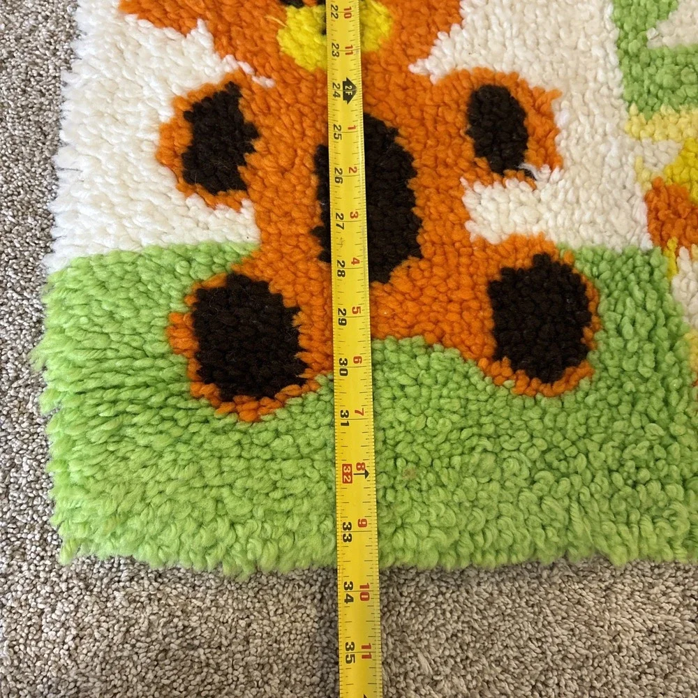 Vtg‎ Latch Hook Rug Baby Nursery Wall Hanging Yarn Art Orange Yellow Bear